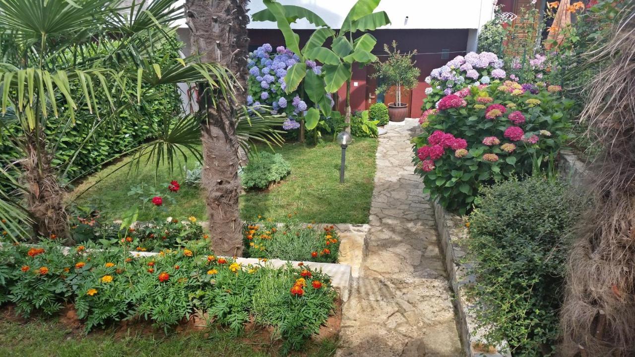 Apartman Ornela Porec Exterior photo
