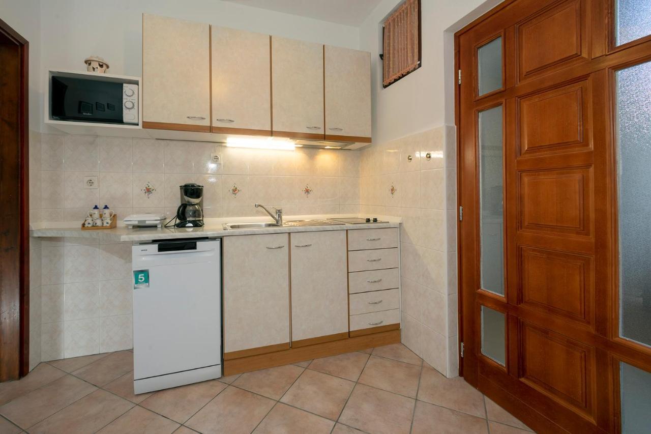 Apartman Ornela Porec Exterior photo
