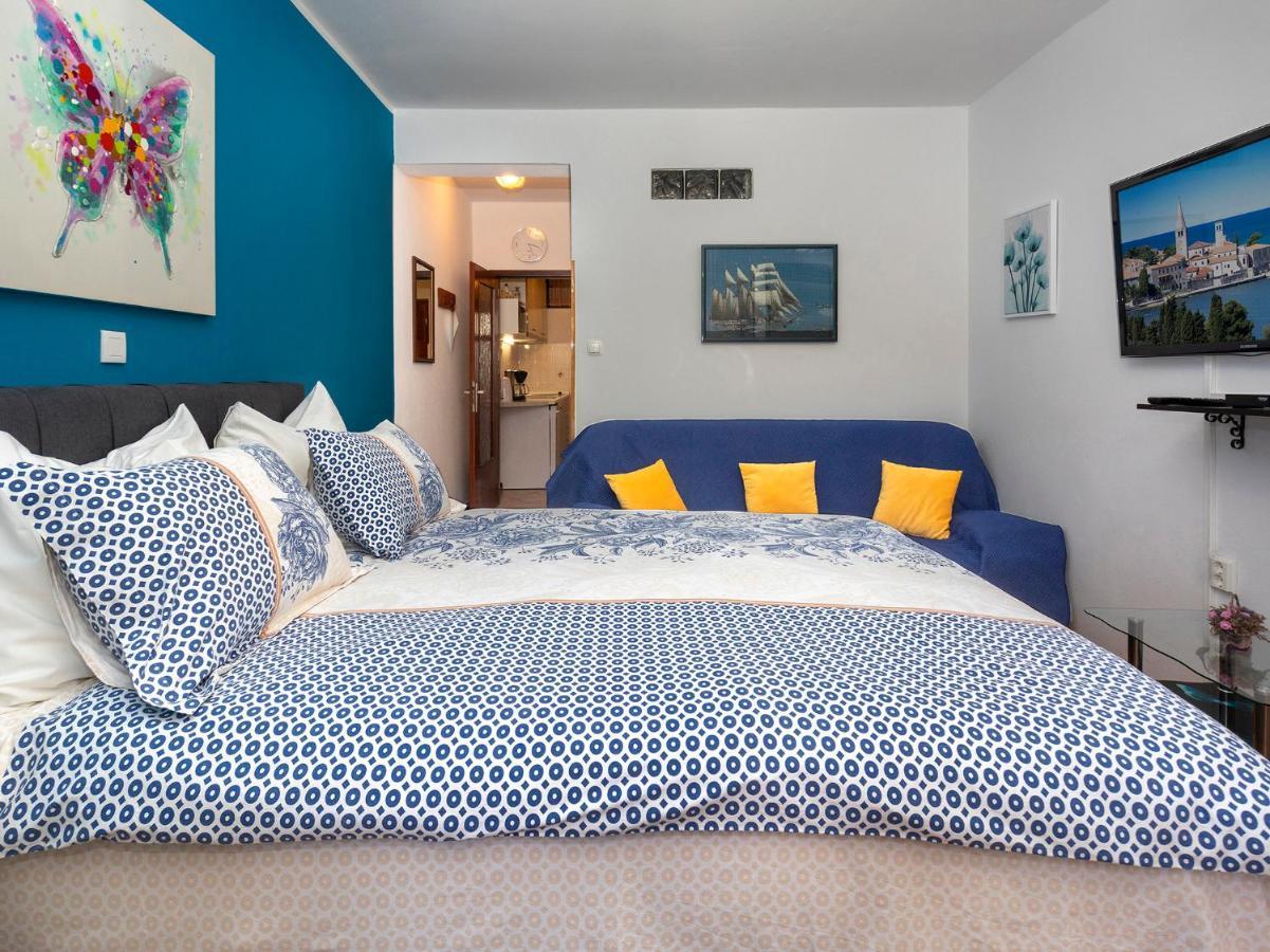 Apartman Ornela Porec Exterior photo